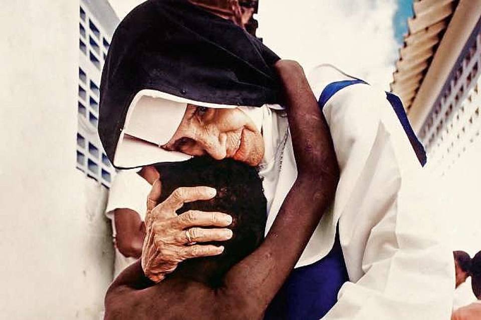 Relatos de milagres e graças alcançadas se multiplicaram, tanto no Brasil quanto no exterior, superando a marca dos 14 mil catalogados | Crédito: Foto: Acervo Memorial Irmã Dulce