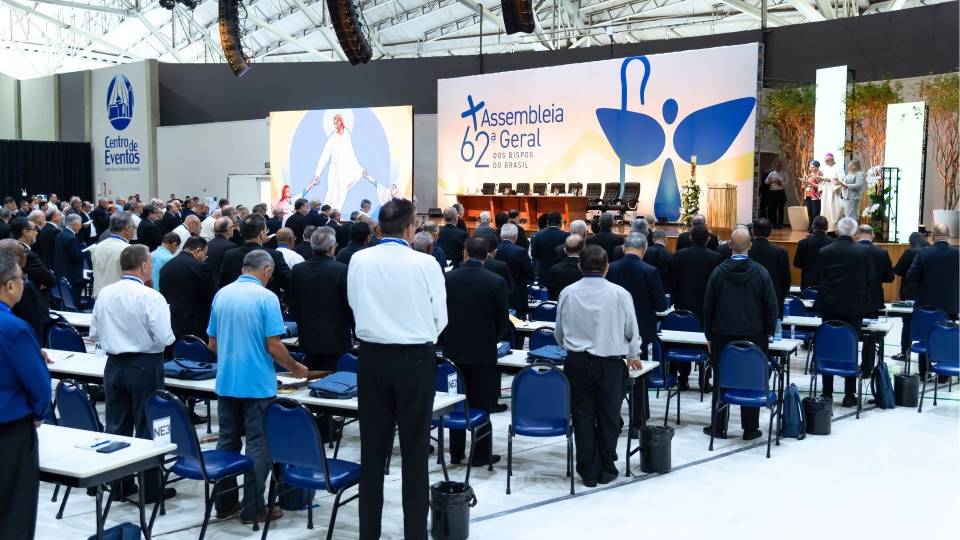 62ª Assembleia: Igreja no Brasil revisita caminhos da evangelização juvenil