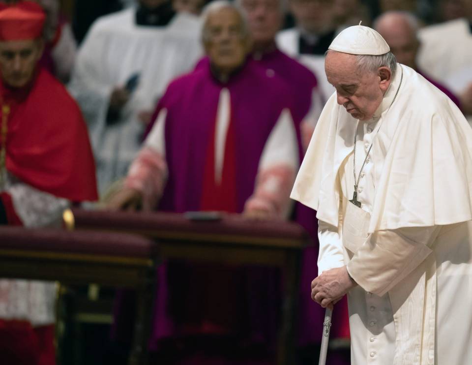 Papa Francisco é internado para realização de cirurgia abdominal