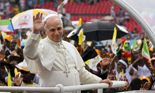 Papa Leão XIV incentiva jovens e famílias a viver e testemunhar o amor no cotidiano