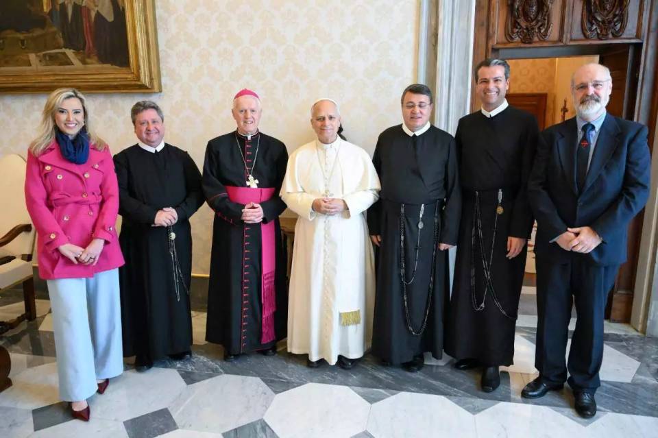 Missão da TV Aparecida é apresentada ao Papa Leão XIV no Vaticano