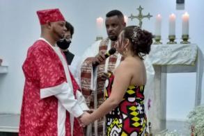 Uma noite de sábado, um casamento afro